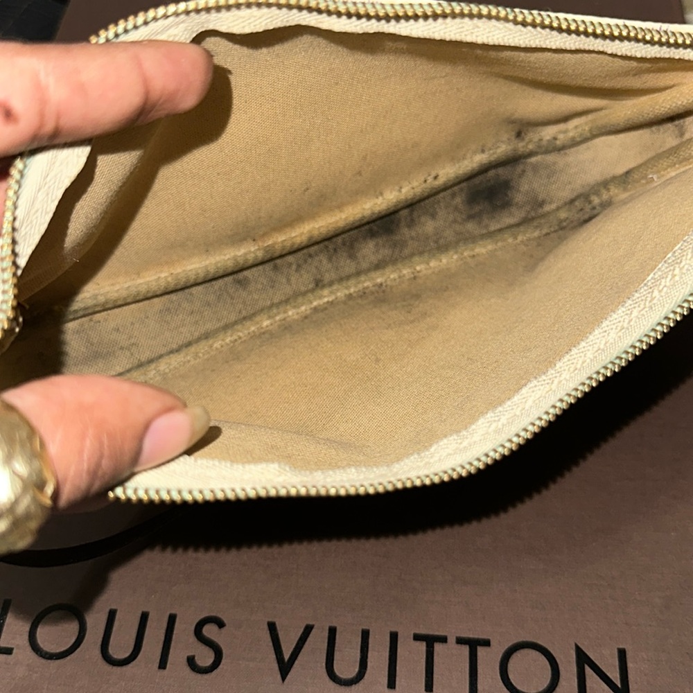 Louis Vuitton Bag - Picture 6 of 10